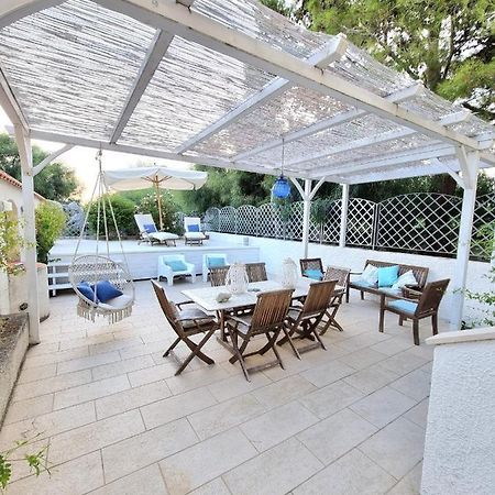 Vista Mare Su Tre Piani Con Giardino Villa Falerna Luaran gambar