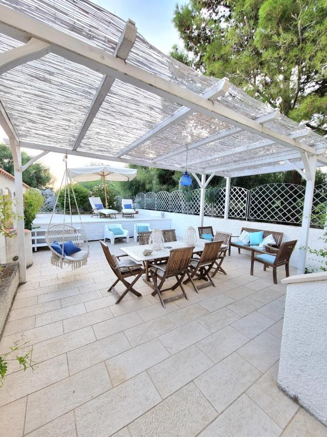Vista Mare Su Tre Piani Con Giardino Villa Falerna Luaran gambar